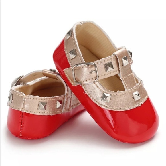 Red Patent Leather Studded Baby Shoes 3-6 Months - Picture 2 of 2